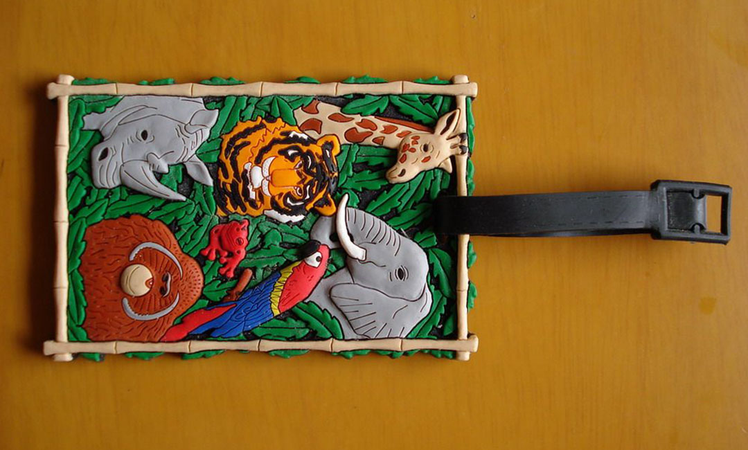 酒泉博尼箱包CMS网站开发案例